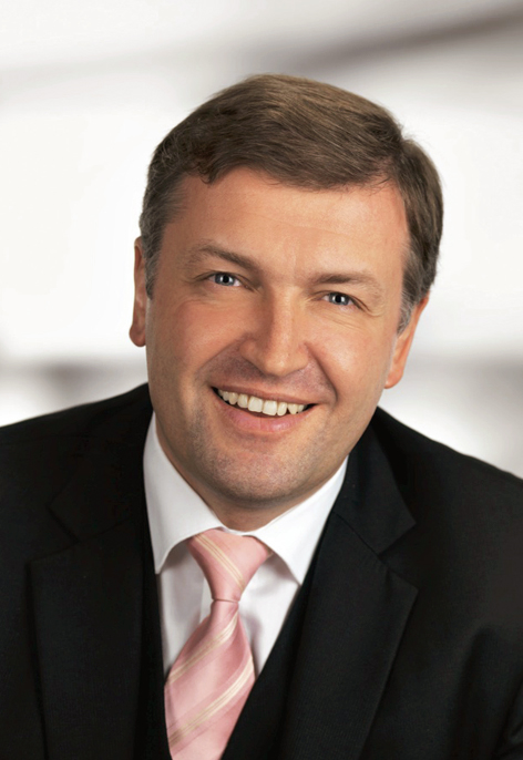 Portrait Dr. Klaus Schierhackl